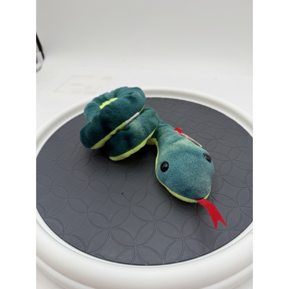 Ty Beanie Baby Hissy Snake 1997 Retired Green Plush PE Pellets Damaged Tag